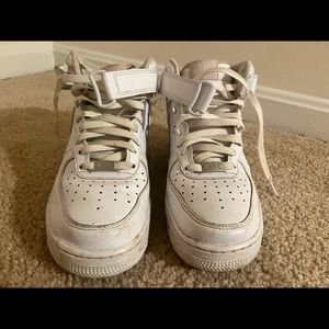 Mid- Airforce 1s (size 9)